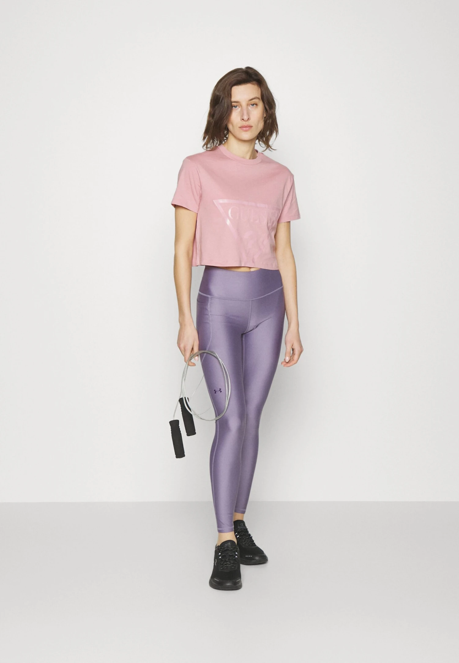 Guess Adele Crop- T-Shirt Print - Vibras Purple - Afbeelding 2