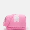 Guess Changing Bag - Luiertas - Trigger Pink