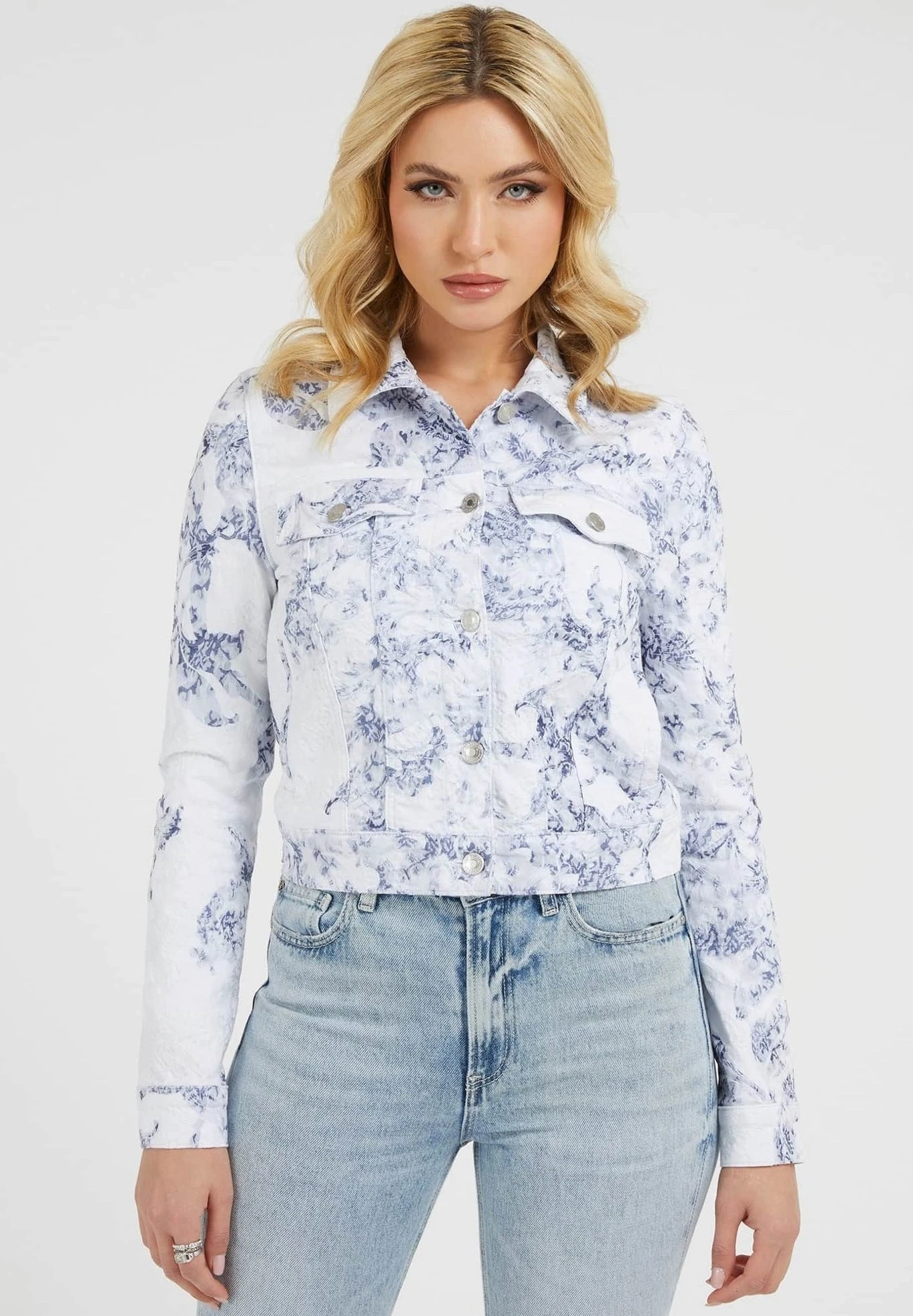 Guess Cropped Mit Blumenmuster - Lichte Jas - Hellblau