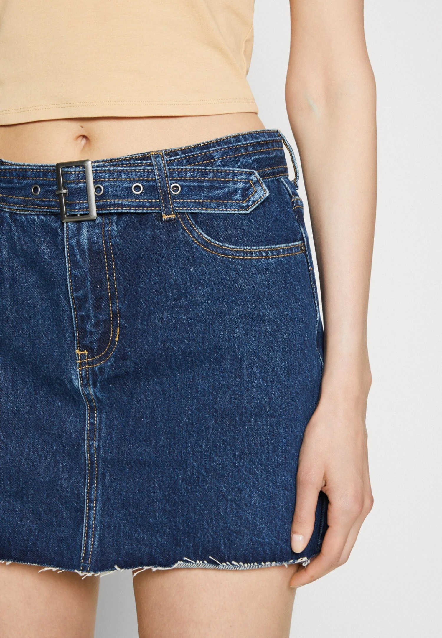 Elle Belt Skirt - Jeansrok - Vintage Dark Wash - Afbeelding 4