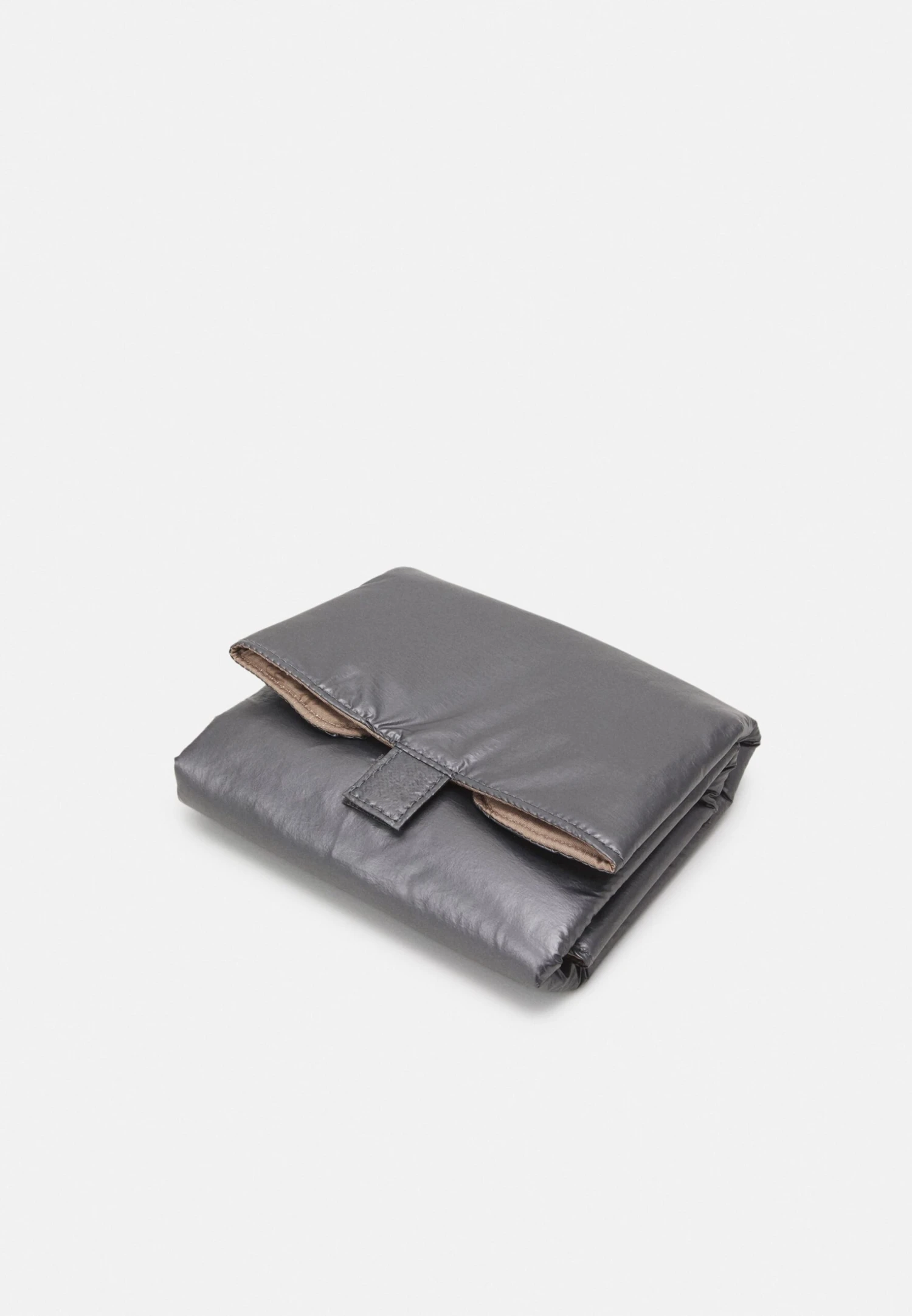 Guess 3Pc Mommy & Laundry Set - Luiertas - Silver-Coloured - Afbeelding 7