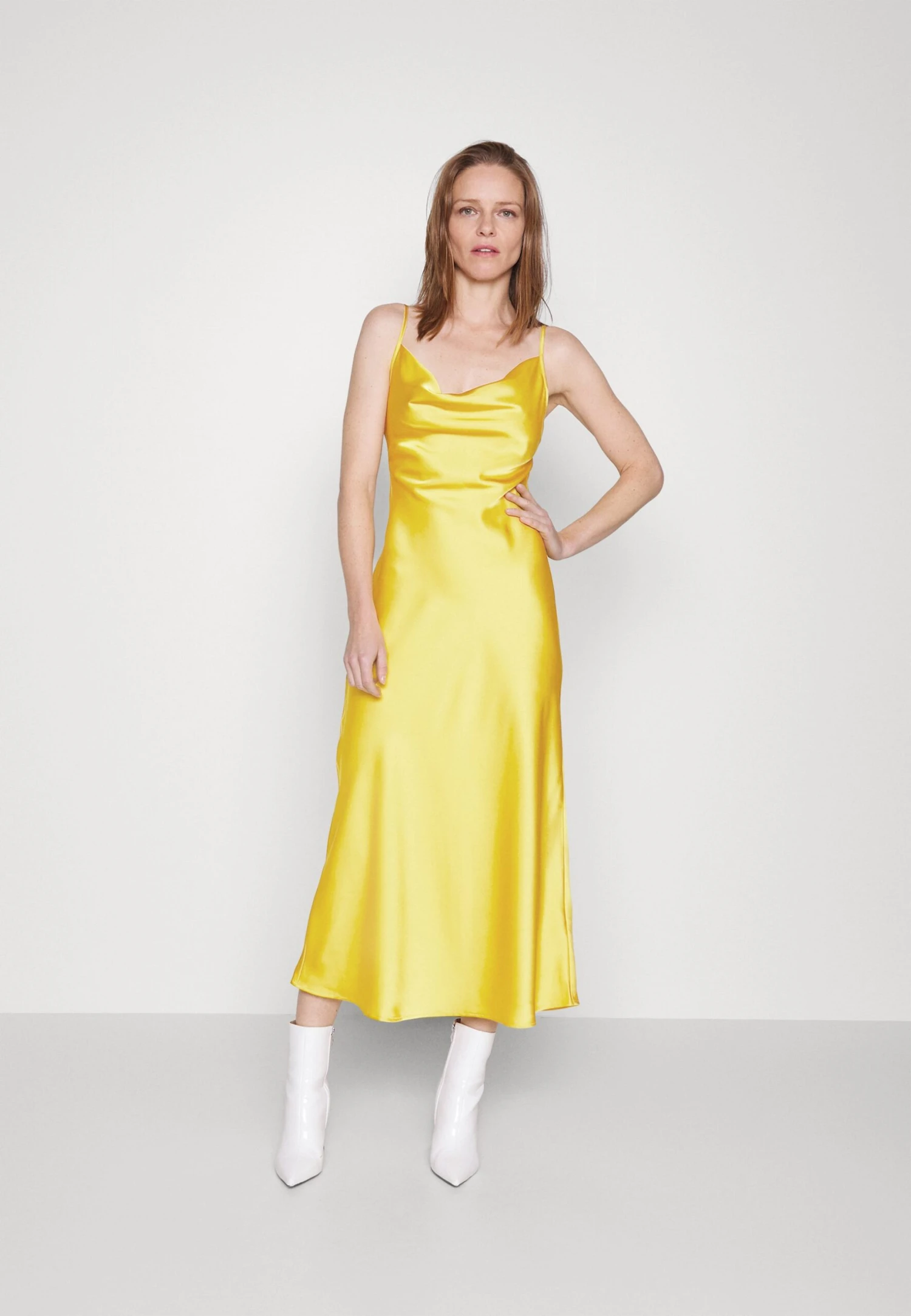 Guess Akilina Dress - Cocktailjurk - Saffron Taste