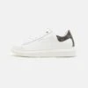 Guess Salerno - Sneakers Laag - White/Brown/Ochre