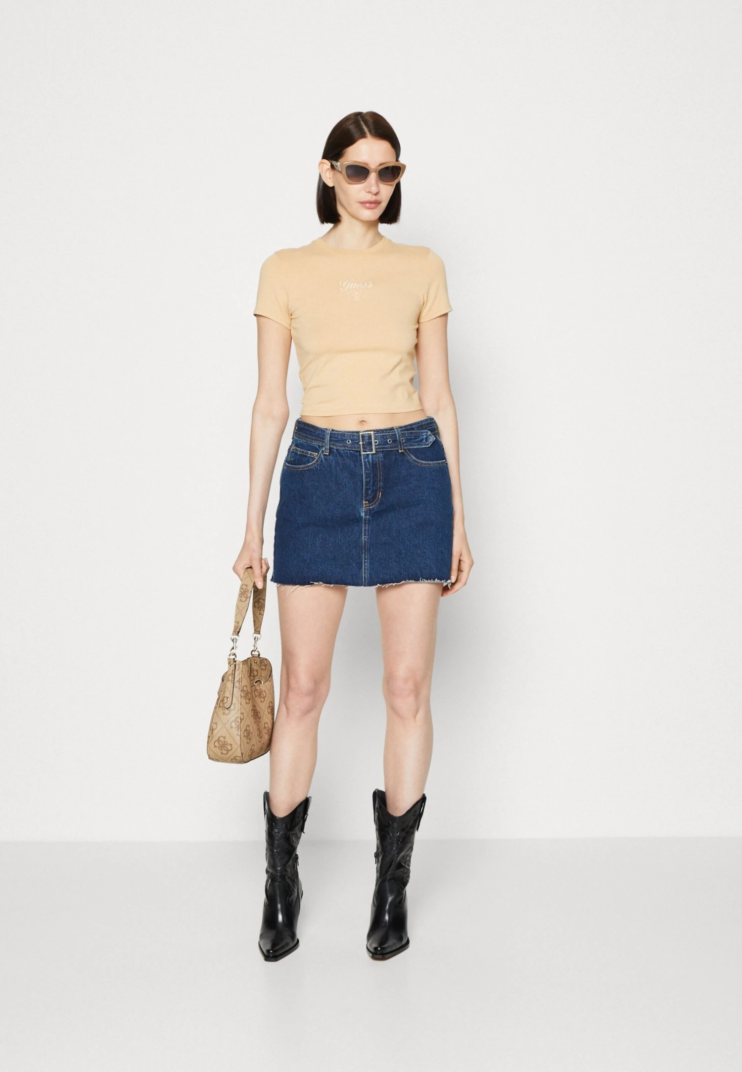 Elle Belt Skirt - Jeansrok - Vintage Dark Wash - Afbeelding 2