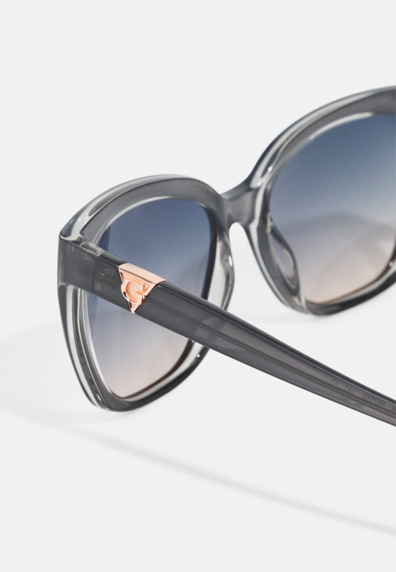 Guess Zonnebril - Grey/Gradient Blue - Afbeelding 3