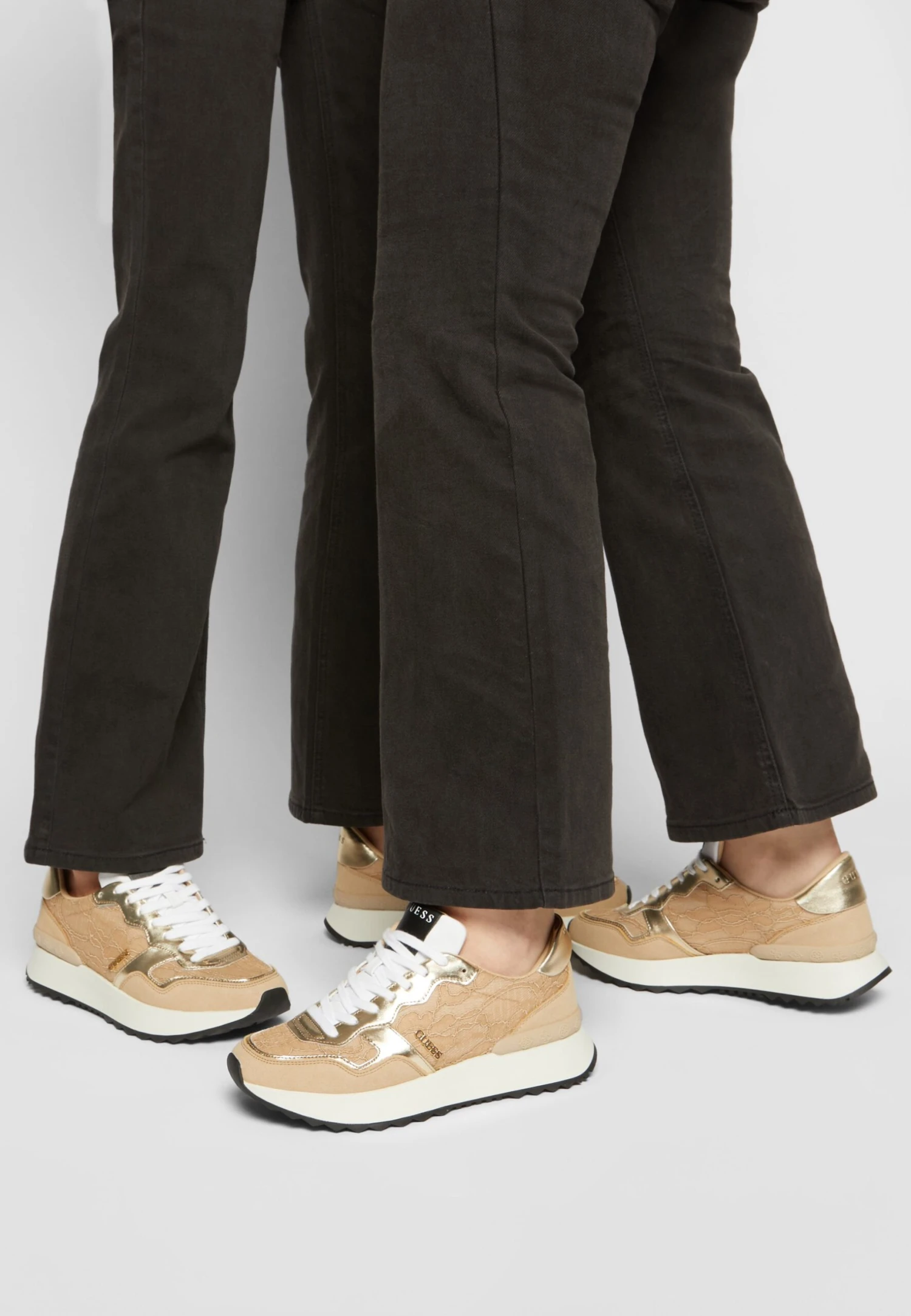 Guess Vinnna - Sneakers Laag - Beige