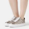 Guess Gianele - Sneakers Laag - Pewte