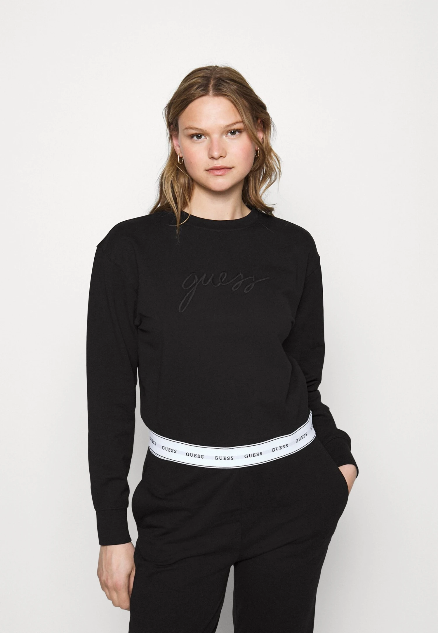 Guess Round Neck - Pyjamashirt - Jet Black