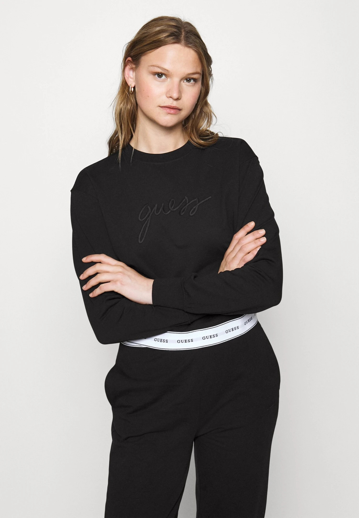 Guess Round Neck - Pyjamashirt - Jet Black - Afbeelding 4