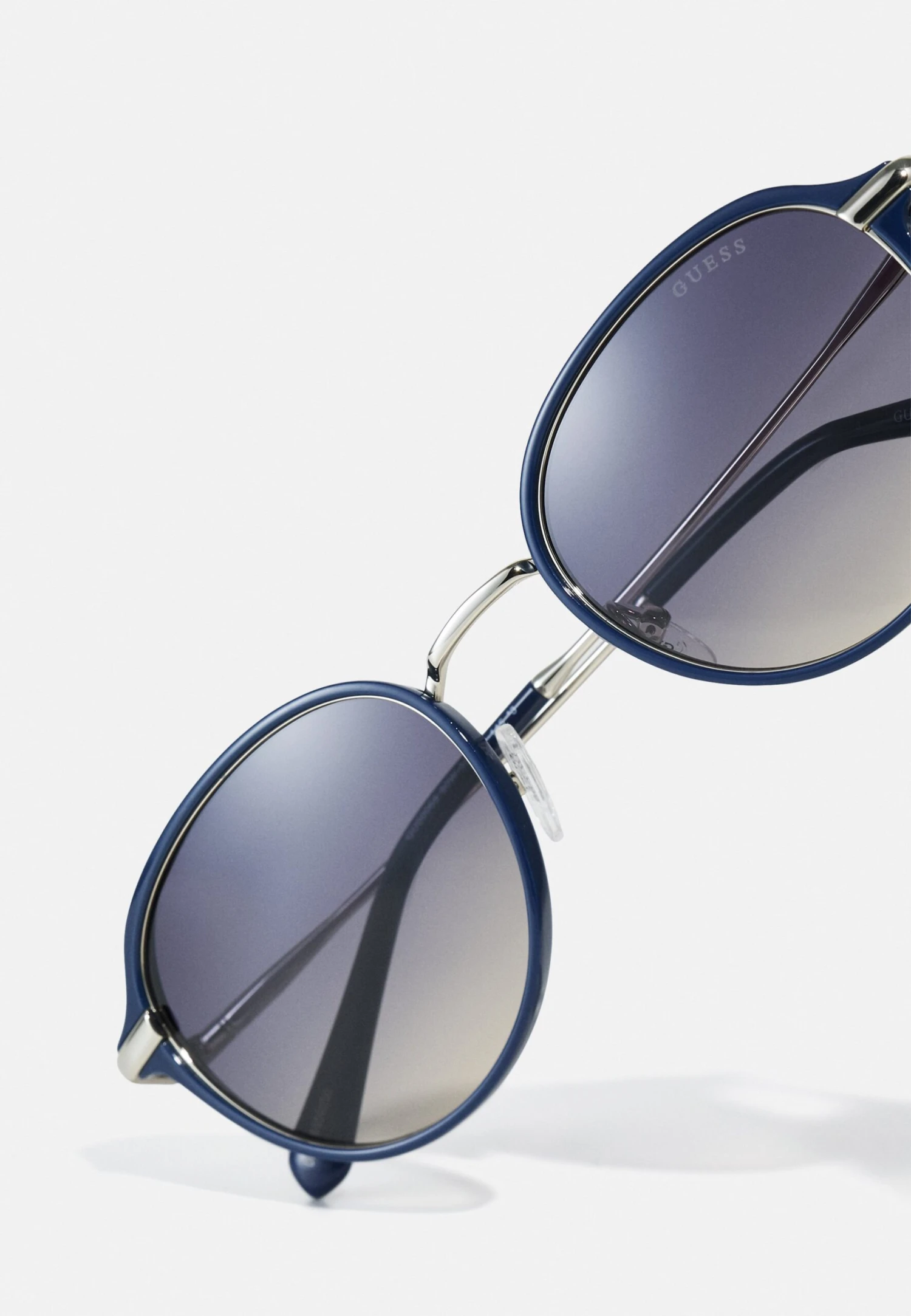 Guess Zonnebril - Shiny Blue - Afbeelding 5