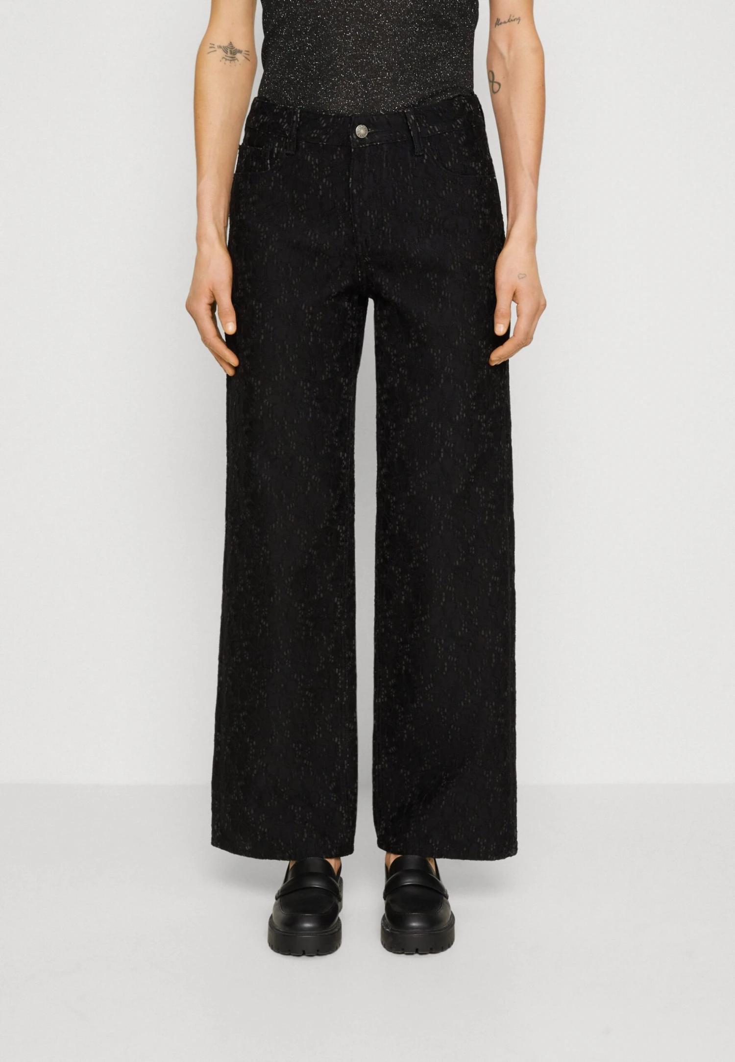 Maria Wide Leg - Relaxed Fit Jeans - Jet Black