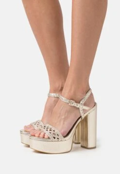 Guess Gabelle - Sandalen Met Hoge Hak - Gold