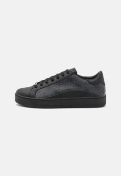 Guess Udine - Sneakers Laag - Black Coal