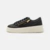 Guess Avellino Zip - Sneakers Laag - Black