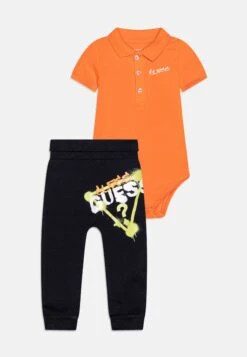 Guess Newborn Polo Pants Set - Broek - Bitter Orange