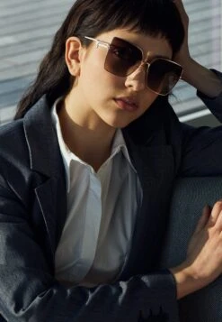 Guess Zonnebril - Shiny Rose Gold-Coloured/Gradient Brown