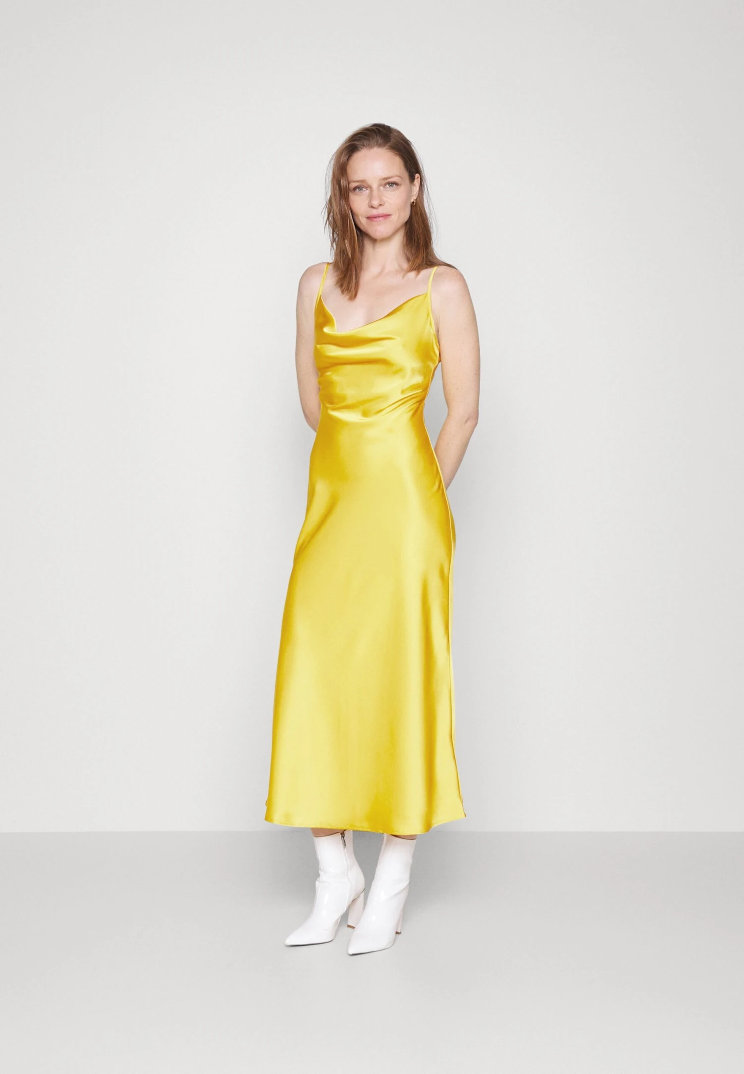 Guess Akilina Dress - Cocktailjurk - Saffron Taste - Afbeelding 2